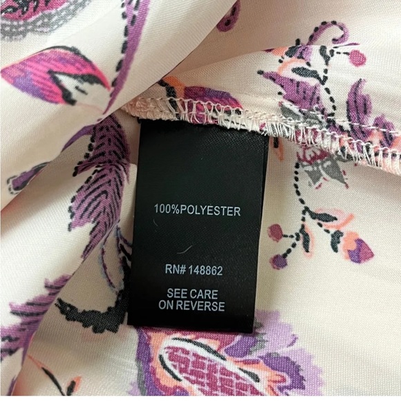 Torrid pale pink silky floral bow tie top 0x size large - Picture 5 of 6